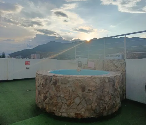 Se Vende Hermoso Apartaestudio En La Flora, En 3 Piso Con Ascensor Para Rentas Cortas O De Larga Estancia Totalmente Amoblado En Cali-valle Del Cauca