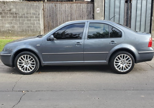Volkswagen Bora 1.8t Highline Tiptronic Cuero Techo 2006