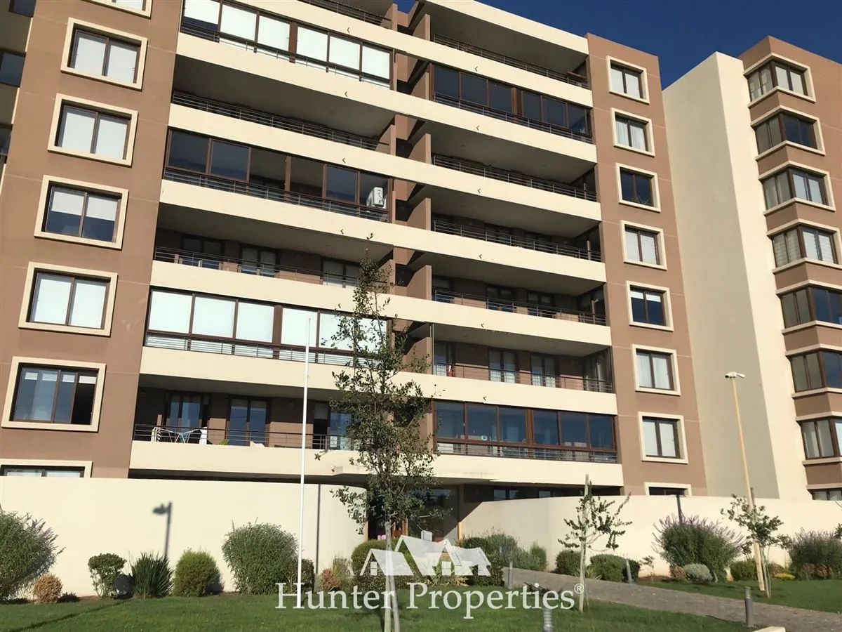 Imagen 2 de 23 de Amplio Y Moderno Departamento De 3d+se+3b En Venta E