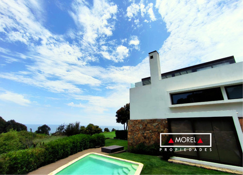 Departamento En Venta De 4 Dorm. En Zapallar