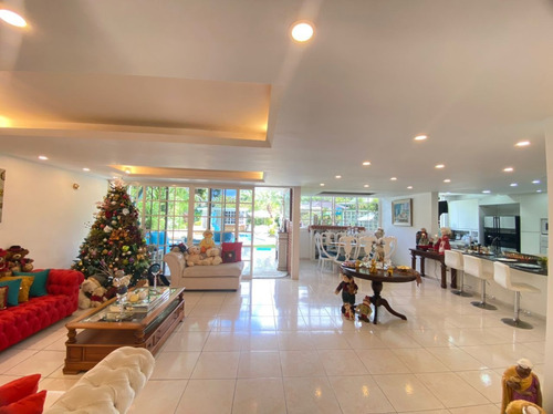 Imagen 5 de 11 de Se Vende Casa 781m2 3h/7b/5p Colinas De Santa Monica