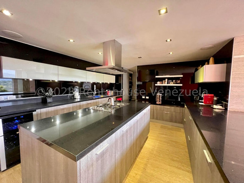 Penthouse De Lujo Y Exclusividad Con Vistas Panorámicas Lomas Del Sol, Caracas. Mo 24-3087