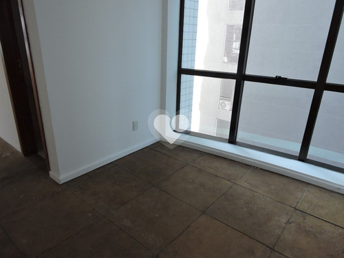 Imagem 6 de 21 de Excelente Sala Comercial Desocupada, Em Avenida Movimentada. - Reo427056