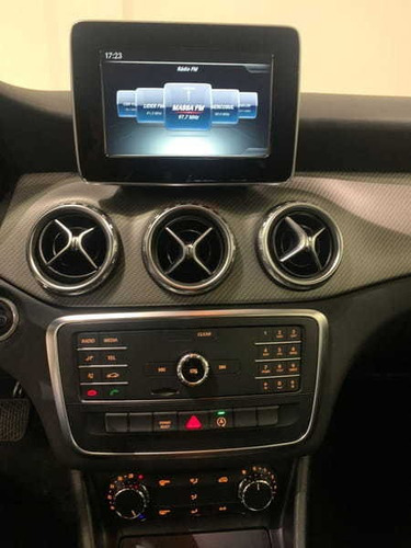 Imagem 11 de 14 de Mercedes-benz Gla 200 1.6 Cgi Style 16v Turbo 4p 2016