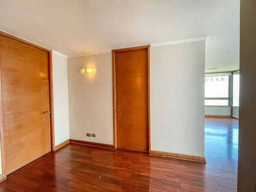 Departamento En Arriendo De 3 Dorm. En Vitacura