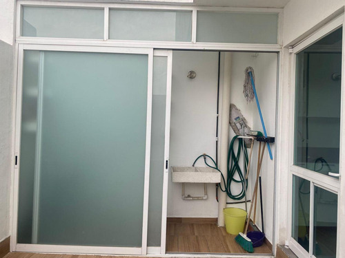 Casa En Venta A Pie De Calle En Residencial El Refugio, Querétaro