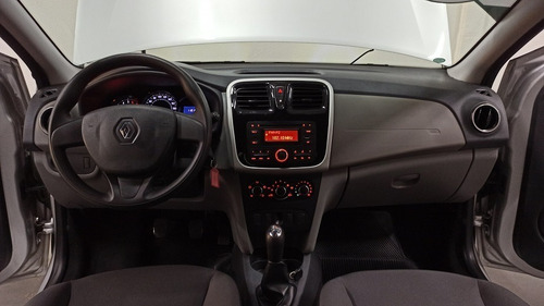 Renault Logan Expression 1.6 8v