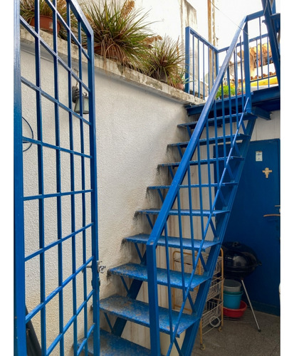 Piedra Azul. Venta Casa 189m2 3h+s/2.5b/1p. 2341