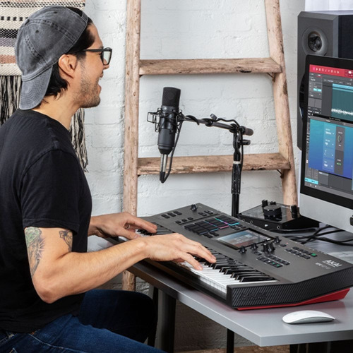 Sampler E Sequenciador Akai Mpc Key 61