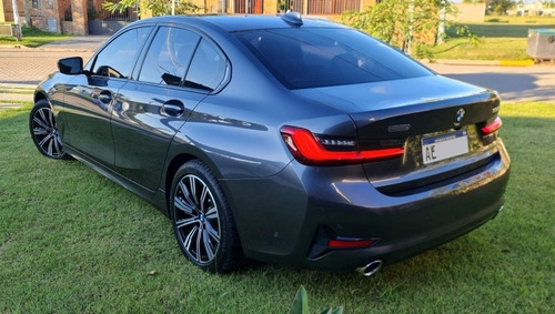 Imagen 2 de 24 de Bmw Serie 3 2020 3.0 330i Sedan Sport 252cv