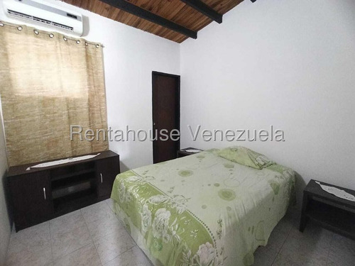 Hermosa Y Comoda Casa En Alquiler Cabudare, Urbanizacion Roca Terra Mls #25-25005 Fcd