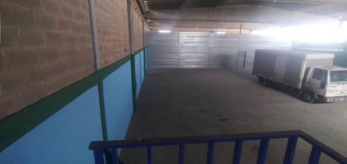 Imagen 16 de 24 de En Alquiler Amplio Y Comodo Galpon, Ubicado En La Av Intercomunal, Calle Cerrada.