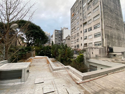 Venta Casa En Pocitos De 5 Dormitorios Reciclar Ampliar