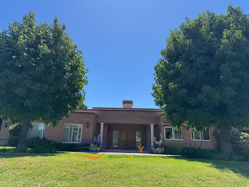 Casa En Venta En Country San Diego, Moreno