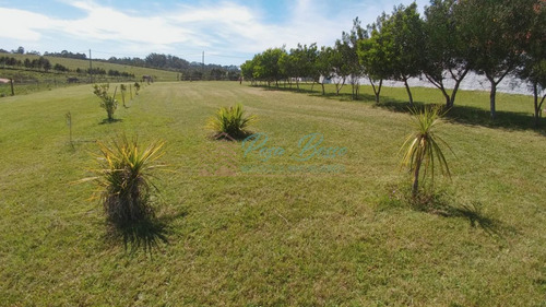 Imagen 2 de 10 de Casa En La Bota Para La Venta.