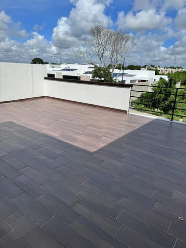 Casa Con 4 Recámaras Y Piscina, En Venta, Dzitya