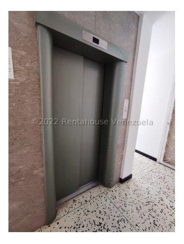 Imagen 4 de 12 de Elisa Erebrie Apartamento Los Palos Grandes 0412.019.92.69 Código: 22-27484