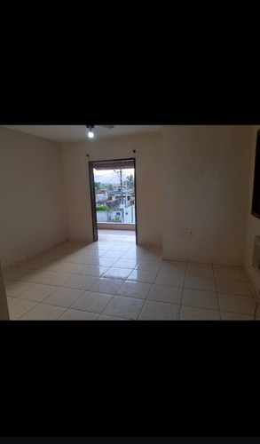 Casa Em Marica, 100mt Da Praia E Comercio