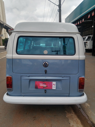 Volkswagen Kombi 1.6 Std 3p Gasolina 2003