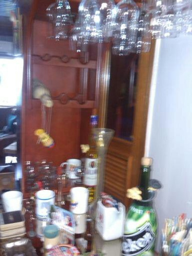 Bar De Madera Laqueada (sólo El Mueble) Se Escuchan Ofertas (Usado)