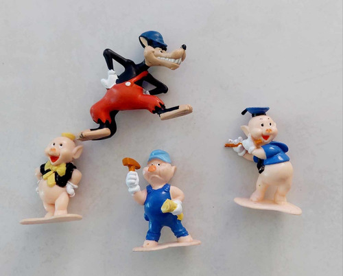 Coleccion De Figuras Del El Lobo Feroz Y Los Tres Cochinitos (Usado)