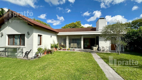 Casa En Venta De 3 Dormitorios En Santa Maria De Tigre