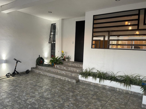 Casa En Venta Ubicación Céntrica En Misión La Joya