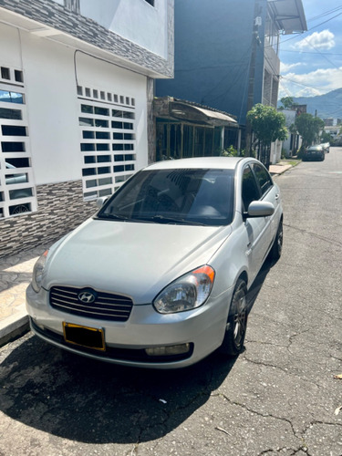 Hyundai Accent 1.6 Gls 5 p