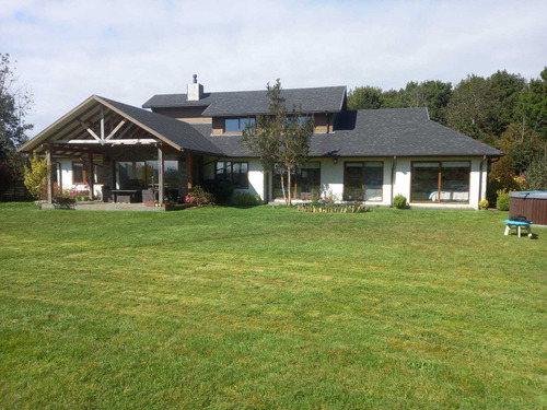 Venta De Casa En Lomas De Coihuin (71453)