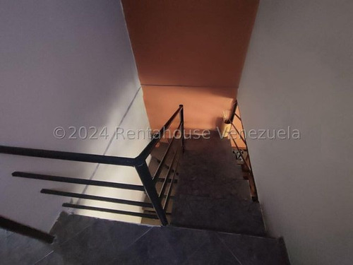 Town House En Venta En Tazajal Naguanagua Carabobo Excelente Ubicación Gmp