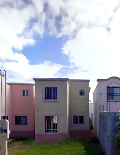 Casa En Venta En Colinas Del Sur, Nuevo Laredo, Tamaulipas