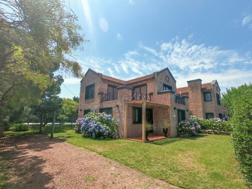 Imagen 2 de 22 de Venta De Casa 3 Dormitorios En Tio Tom, Punta Ballena