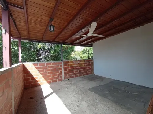 Casa Comercial Urb. Camoruco