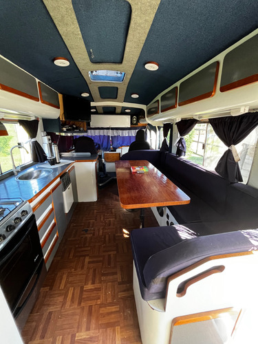 Motorhome Motor 1114 Excelente Estado, Viajan Y Duermen H 8