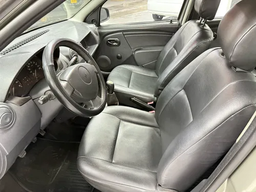 Renault Logan 1.4 Entry Familier Fii