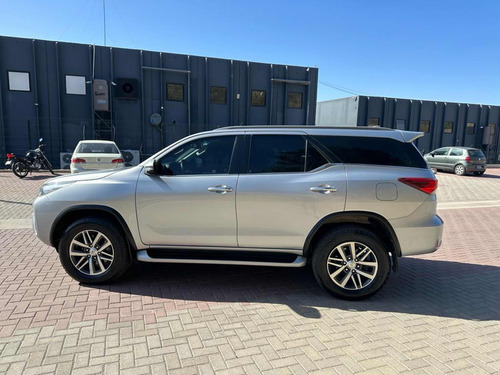 Toyota SW4 2.8 Srx 177cv 4x4 7as At