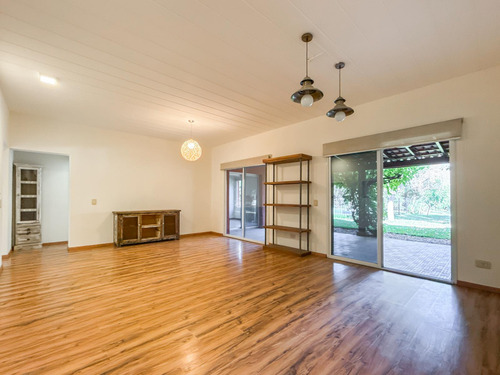 Casa En Venta En El Barrio San Isidro Labrador, Villanueva, Tigre.