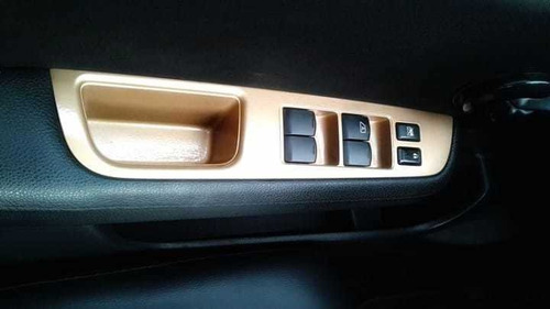 Nissan Tiida 2013