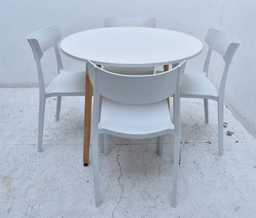 Combo Comedor Eames Mesa Y 4 Sillas De Polipropileno Mare Blanco Liso