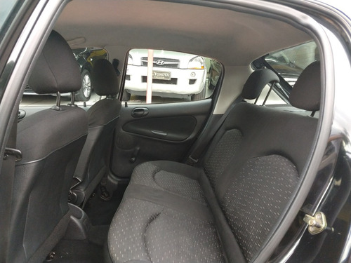 Peugeot 206 1.4 Presence 2007 Flex 5p Revisado Baixa Km Novo