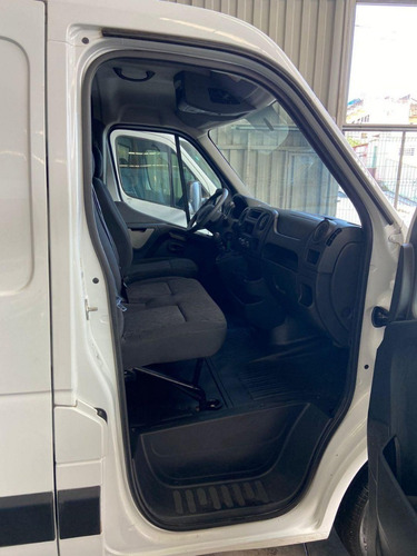 Imagem 12 de 15 de Renault Master Furgao