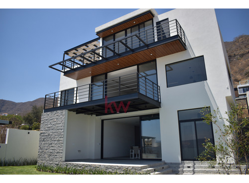 Casa En Venta En Jocotepec, Jalisco