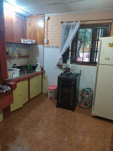 Imagen 5 de 16 de Casa Muy Buena Ubicación, 5 Ambientes Y Dependencias.