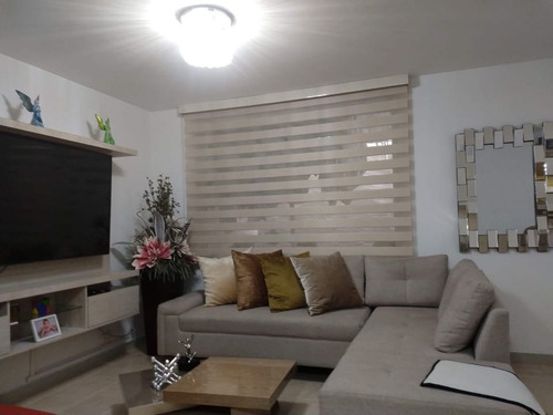 Venta De Casa Independiente En La Hacienda