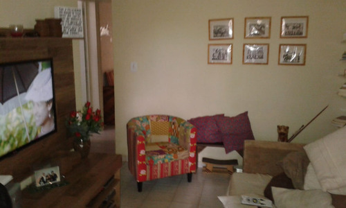 Casa Com 4 Quartos E 2 Banheiros