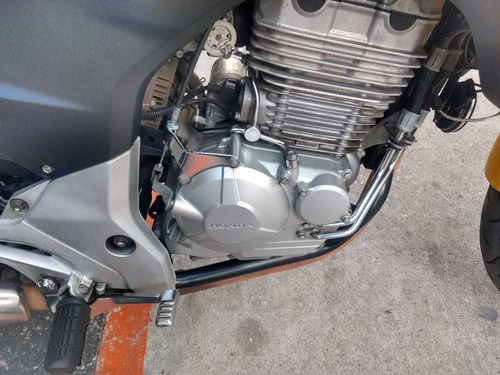 Imagem 8 de 15 de Honda Cb 300 R