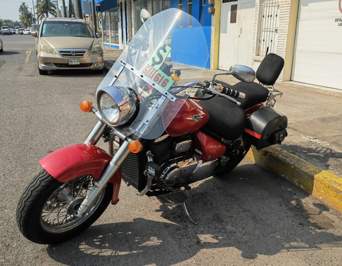 Suzuki Boulevard C50