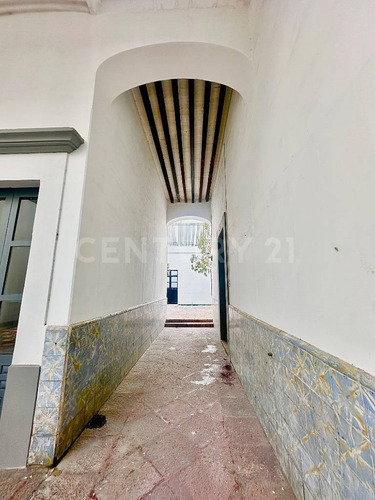Renta Casona Centro Histórico Av. Hidalgo, Queretaro