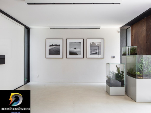 Imagem 22 de 30 de Casa Para Venda Com Projeto Do Arquiteto Leonardo Mancenido. Dispõe De Área Externa Com Paisagismo, Raia Climatizada E Salão De Jogos. - 0100969 - 69844795