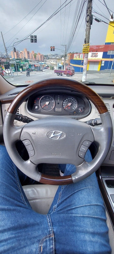 Imagem 8 de 15 de Hyundai Azera 2010 3.3 Gls Aut. 4p